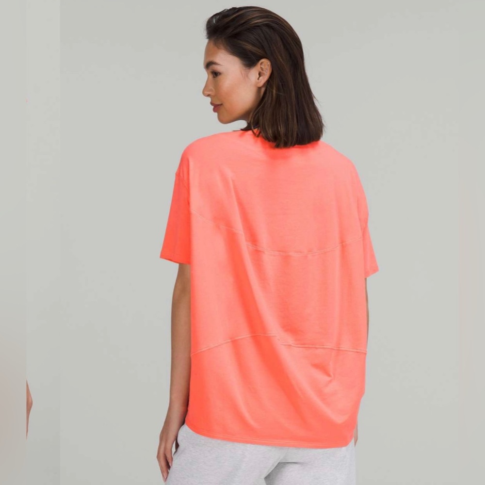 Lululemon Back in Action short-sleeve t-shirt
